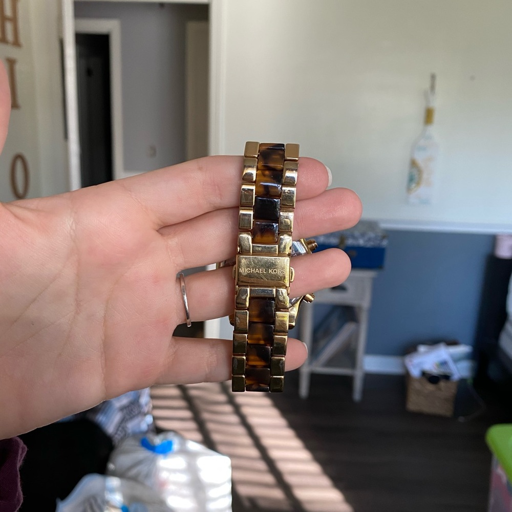 Michael Kors Tortoise Shell Watch - Picture 2 of 5